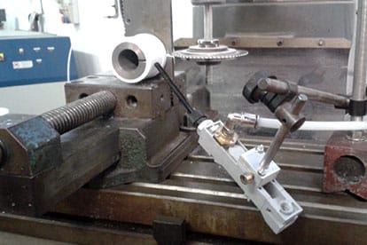 Punktuelle Kühlung von Werkzeug mittels eines Wirbelrohrs